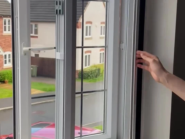 Eryaman Sürgülü Sineklik Her Zevke Uygun